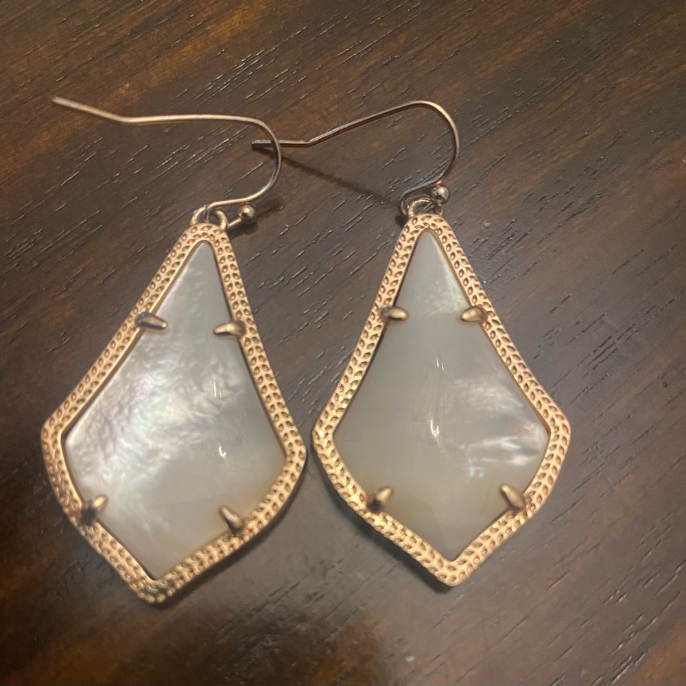 Kendra Scott Alex Rose Gold Drop Earrings in Ivory Pearl